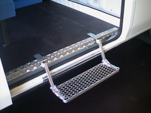 Marchepied latéral repliable 420X190 Mercedes Sprinter 43SS L3H3