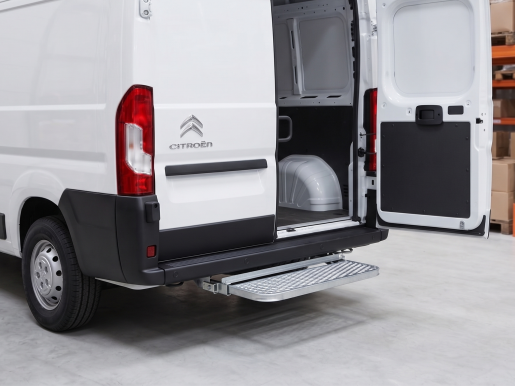 Marchepied arrière rétractable 1000x250 Citroën Jumper L3H2 1