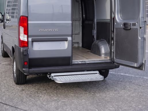 Marchepied arrière rétractable 1000x250 FIAT Ducato MH1 1