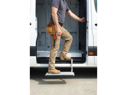 Marchepied latéral repliable 620X190 NISSAN NV 400 INTERSTAR L2H2 depuis 2024
