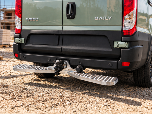 Marchepied arrière fixe de ferrure d'attelage 1215X165 IVECO Daily H1-3520 9M3 1