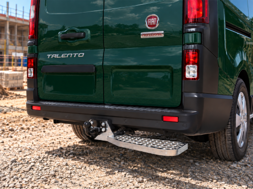 Marchepied arrière fixe de ferrure d'attelage 680X165 DROITE FIAT Talento CH1 1