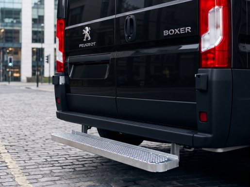 Marchepied arrière fixe sans ferrure d'attelage 1300X200 Peugeot Boxer L2H2 1
