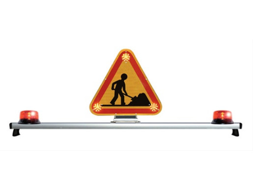 Kit barre de signalisation 2 Gyrophare cablés + 1 Triangle 500mm CL2 + 2 interrupteurs - lg de la barre 1600mm